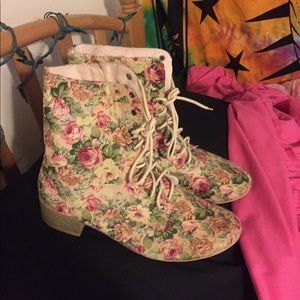 Lace up Floral Combat boots
